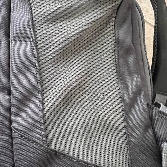 Lowepro Camera Backpack - Picture 5 of 6